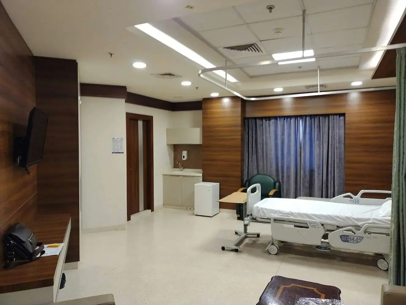 BMS for healthcare delivering controlled hospital indoor air quality and patient comfort Nigeria